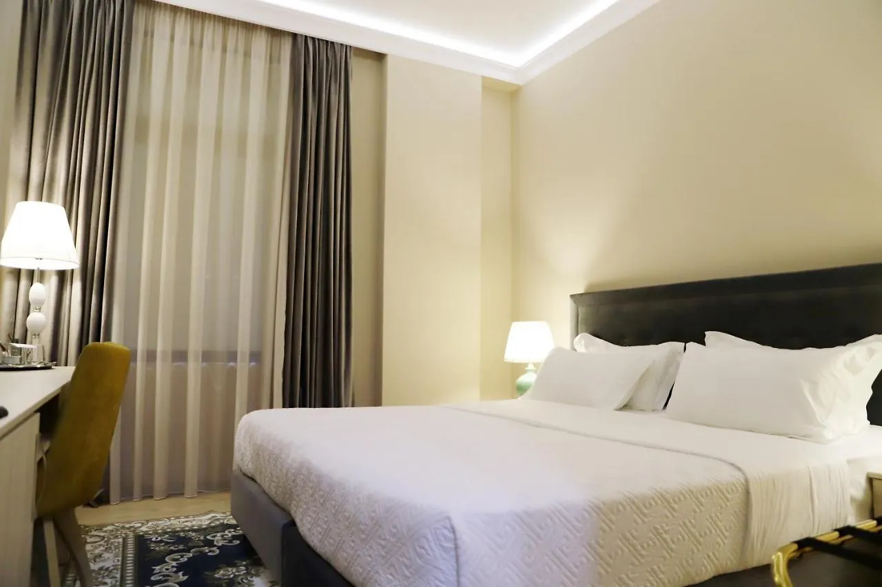*****  Hotel Colombo Berat Albania