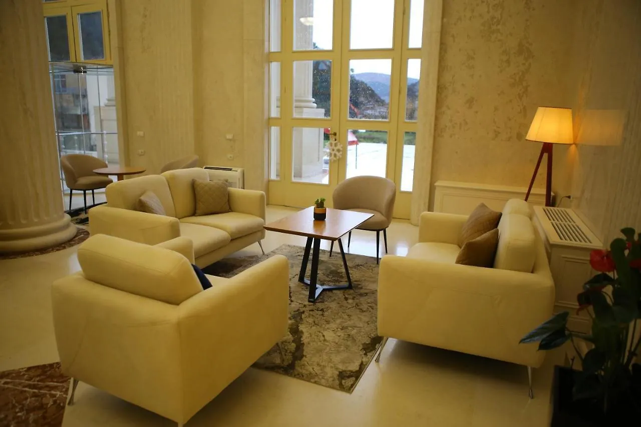 בראט Hotel Colombo 5*,  אלבניה